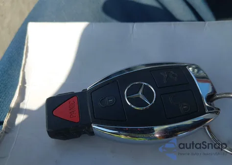 2011 Mercedes-Benz S 400 Hybrid z USA, uszkodzony, nr VIN WDDNG9FB3BA386186